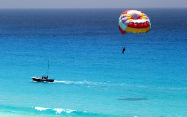 Gutsy Parasailing  Trip Packages