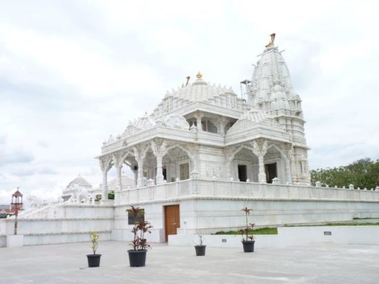 Shree Parshwa Susheel Dham Swetamber Jain Temple Trip Packages