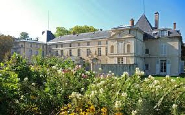 House Bonaparte Trip Packages