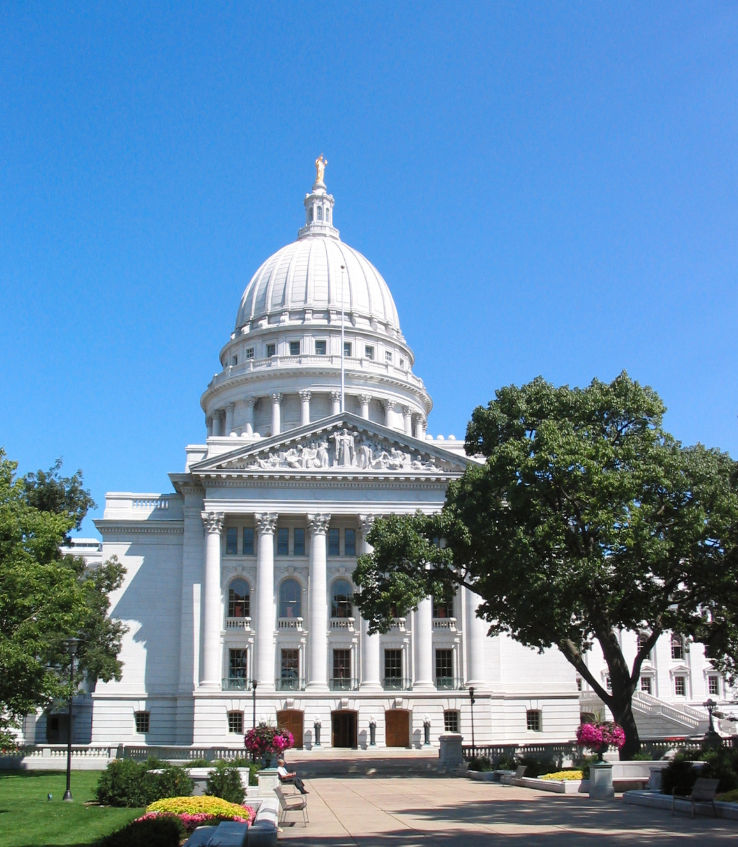 Wisconsin State Capitol Trip Packages