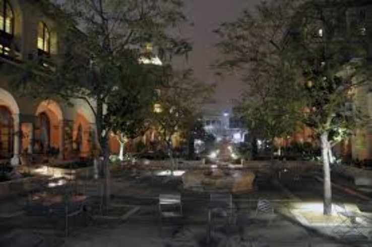 Beverly Canon Gardens Trip Packages