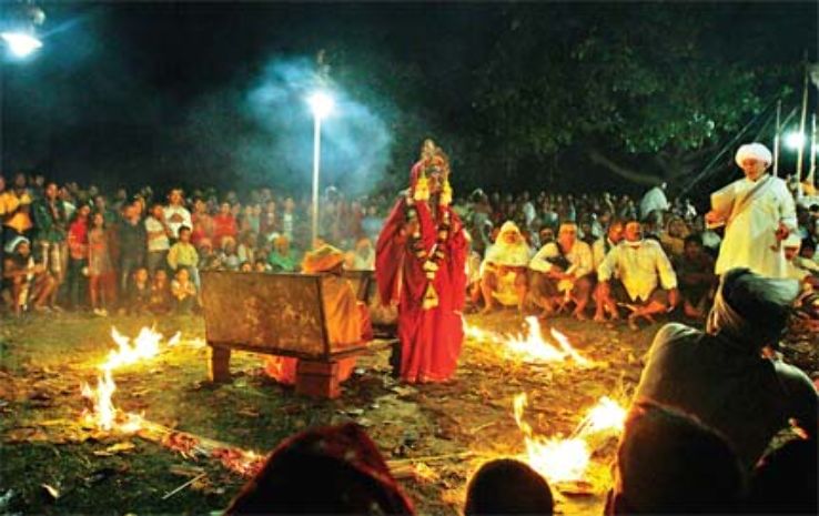 Watch Ramlila at Ramnagar Trip Packages