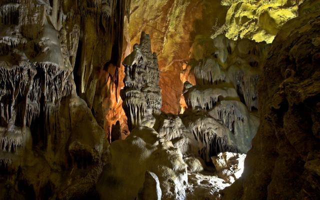 Visit the Stunning Caves Trip Packages