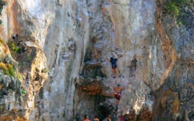 Rock Climbing: For Beginners & Experienced Trip Packages