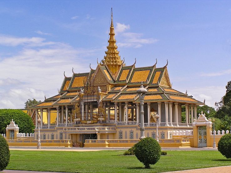 Royal Palace and the Silver Pagoda Trip Packages