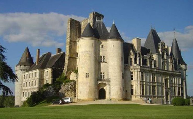 Castle of Angouleme Trip Packages