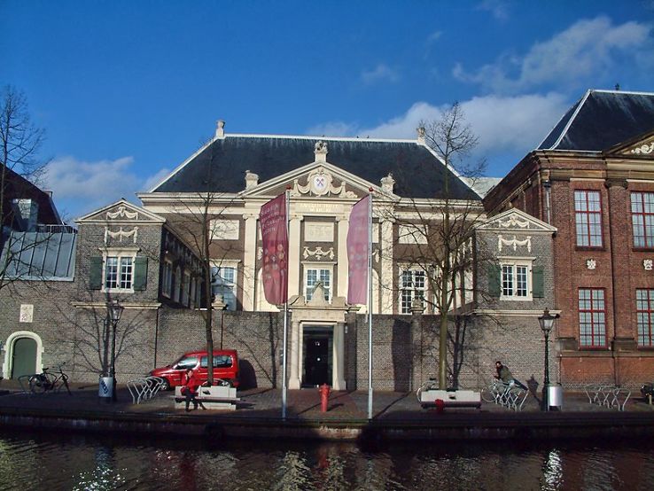 Museum De Lakenhal Trip Packages