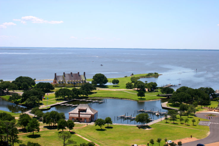 Whalehead Club Trip Packages