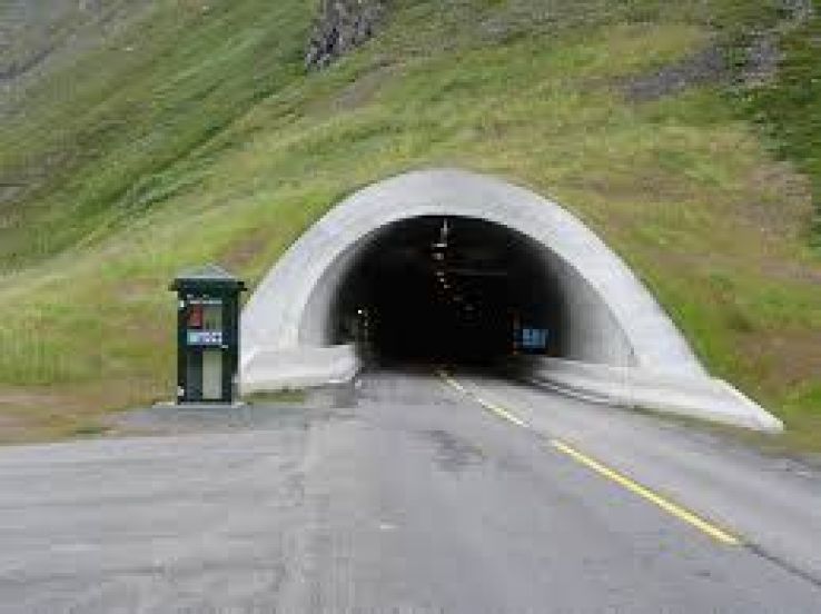 North Cape Tunnel Trip Packages