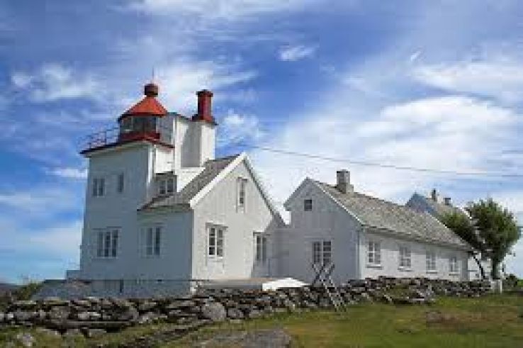 Tungenes Lighthouse Trip Packages