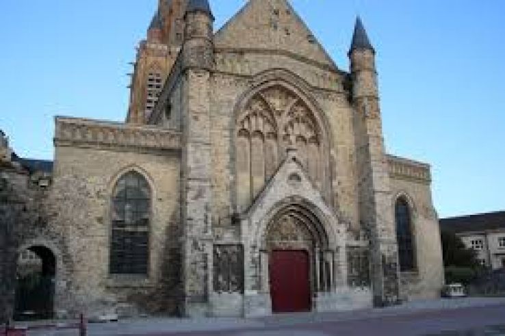Eglise Notre Dame de Calais Trip Packages