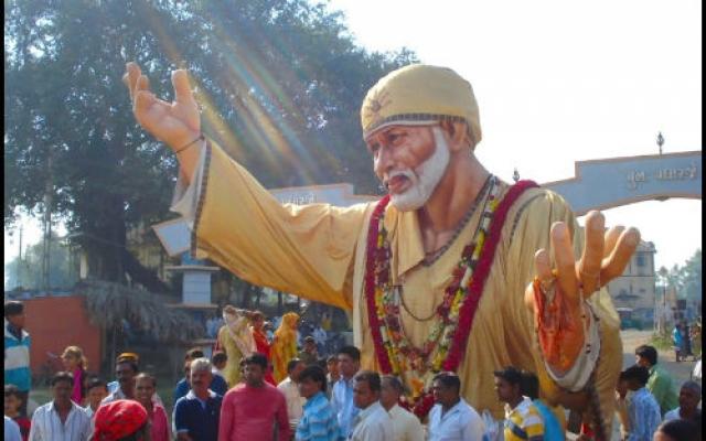 Heavenly Escape to Devotion, Love and Charity in Shirdi  Trip Packages