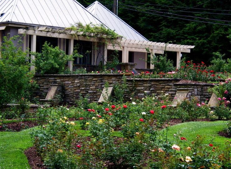 Ritter Park Rose Garden Trip Packages