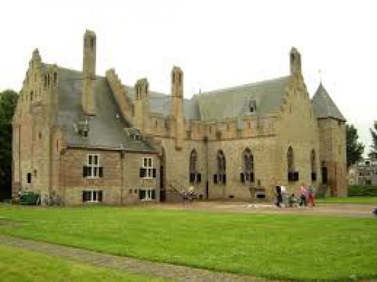 Radboud Castle Trip Packages
