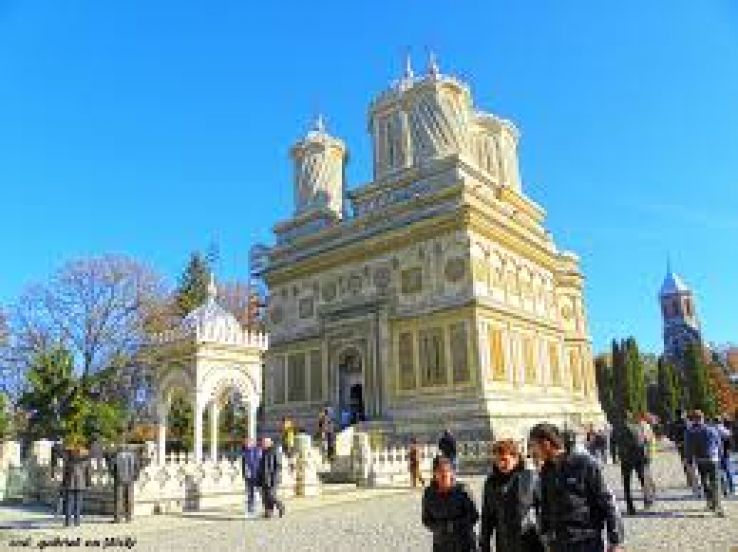 Curtea de Arges Trip Packages