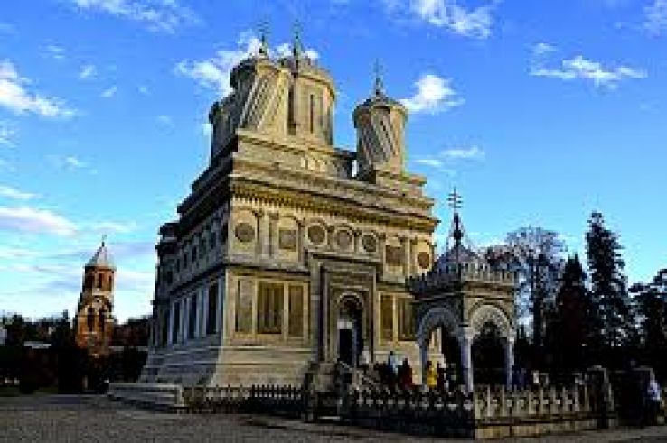 Curtea de Arges Cathedral Trip Packages