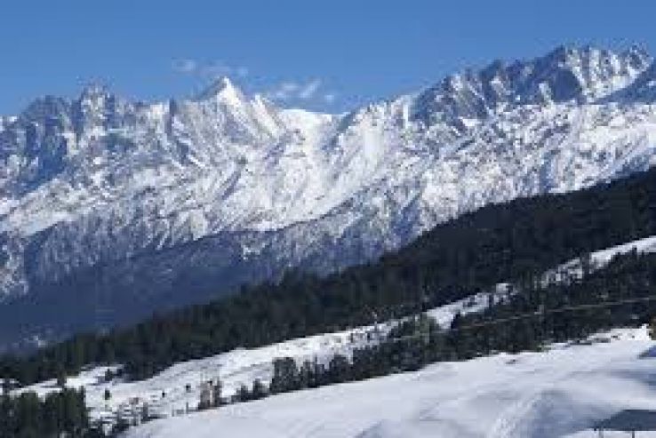 Beautiful 3 Days 2 Nights Auli Honeymoon Vacation Package