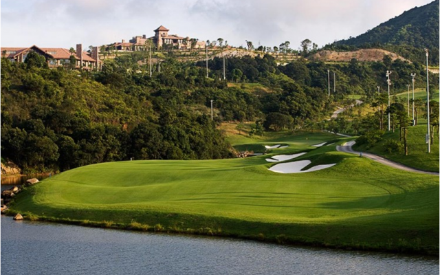 Golfing Amidst Beautiful Surroundings Trip Packages