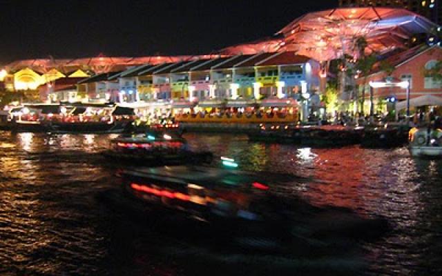Get a Taste of Singapore Nightlife Trip Packages