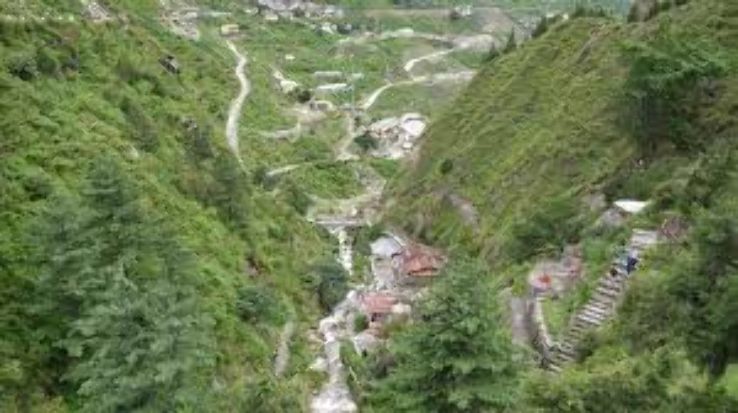 Family Getaway 4 Days Joshimath Monument Tour Package