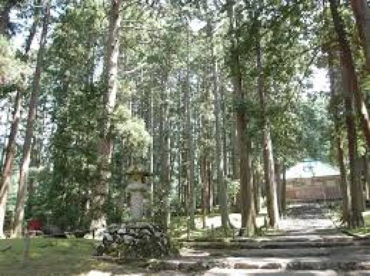 Heisenji Hakusan Jinja Trip Packages