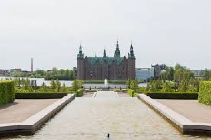 Park of Frederiksborg Castle Trip Packages