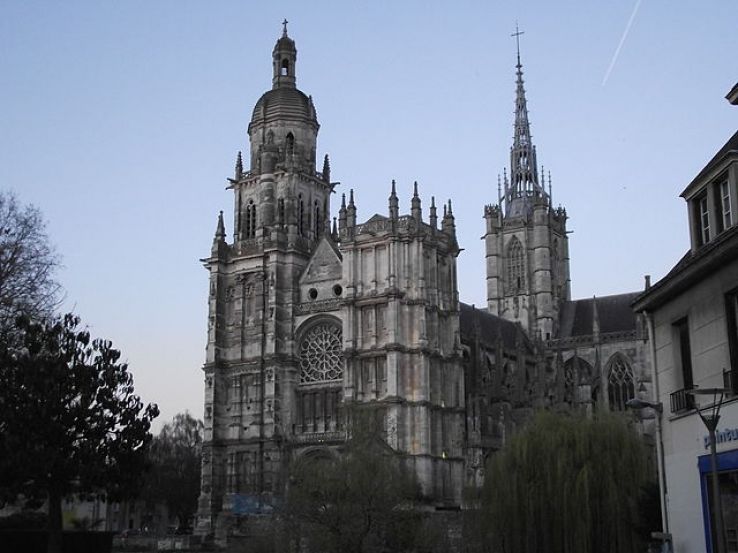 Evreux Cathedral Trip Packages