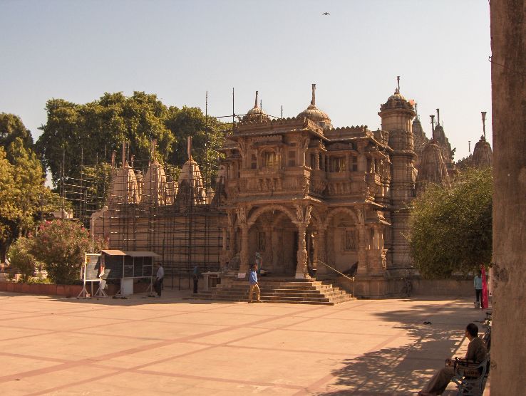 Hutheesing Jain Temple Trip Packages