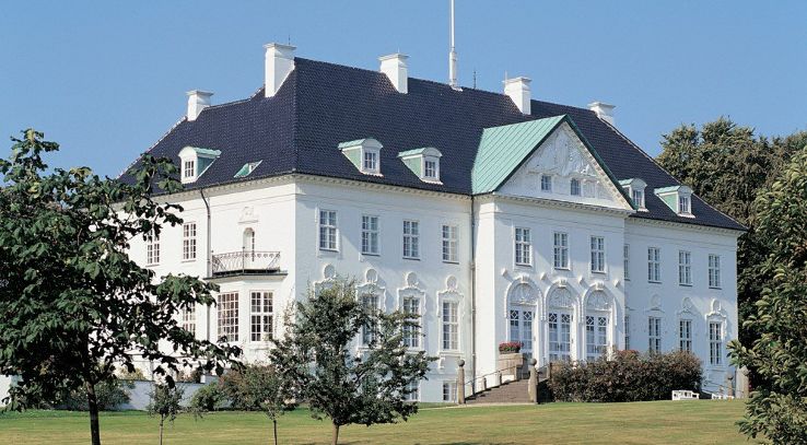 Marselisborg Palace Trip Packages