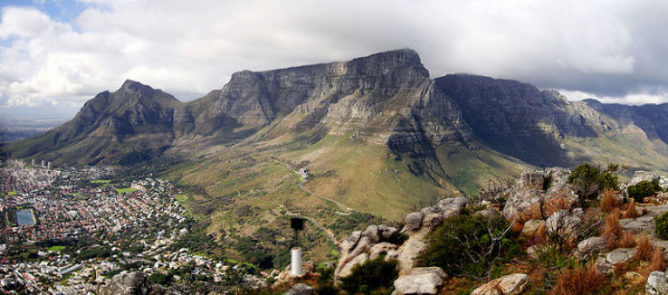 Memorable 4 Days Cape_town and Johannesburg Tour Package