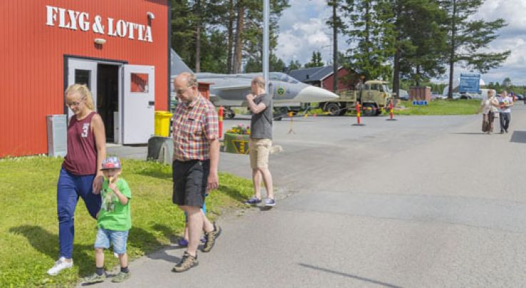 Optand Teknikland Trip Packages