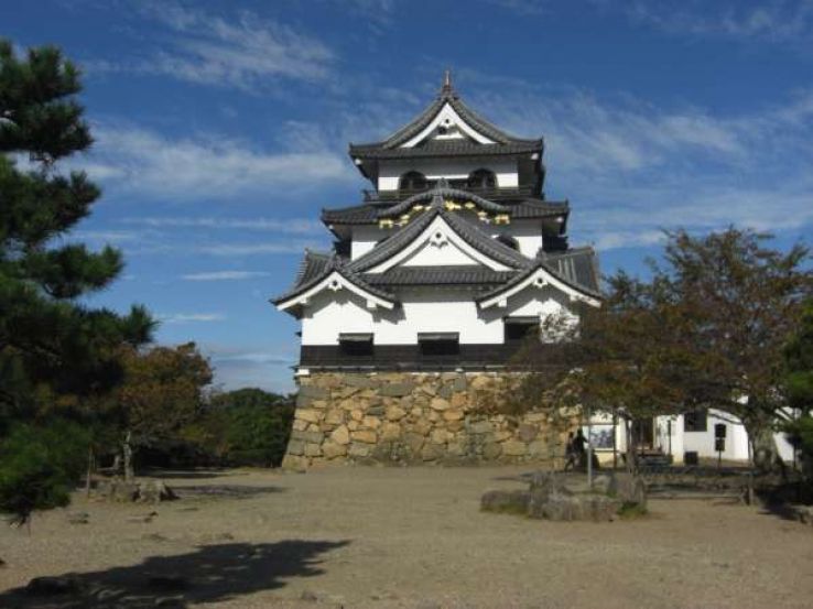 Hikone Castle Trip Packages