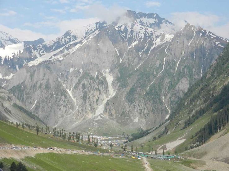 5days 4 night kashmir package by Tripsy holidays