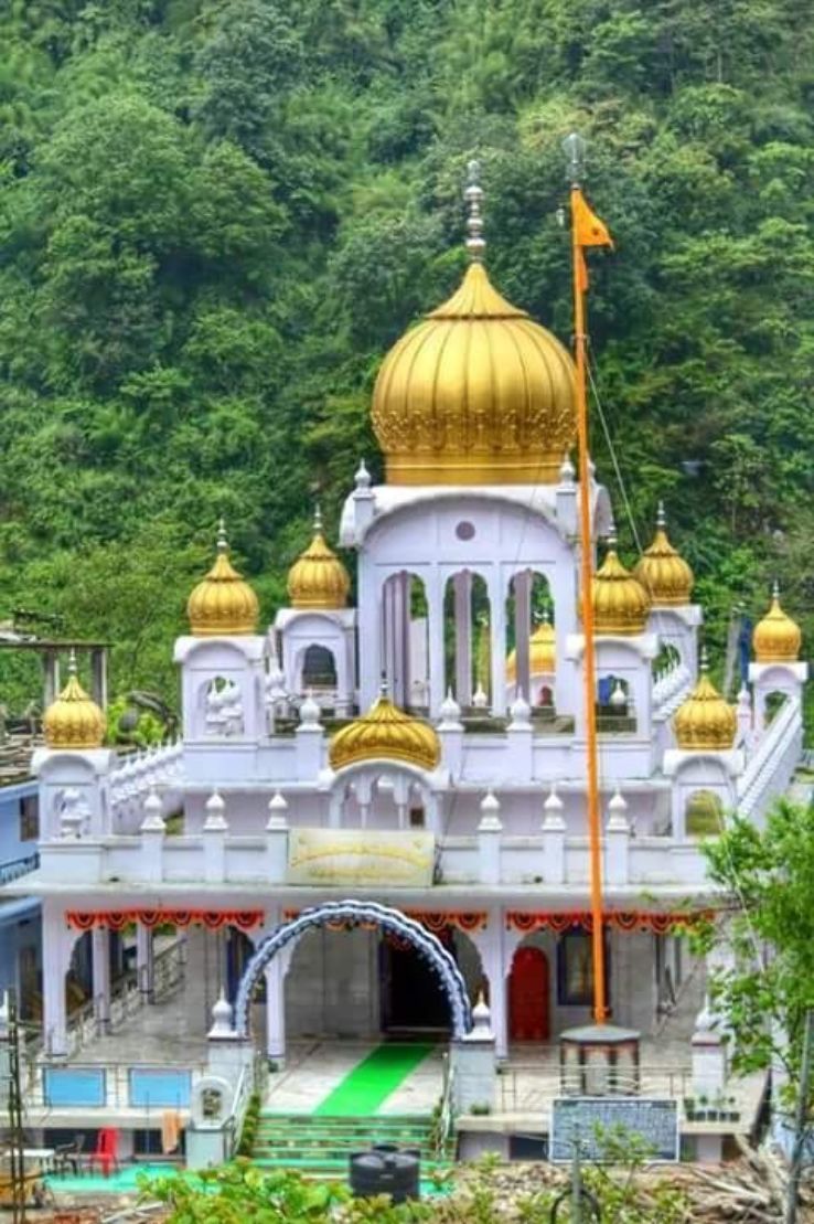 Ecstatic Yumthang Tour Package for 2 Days 1 Night