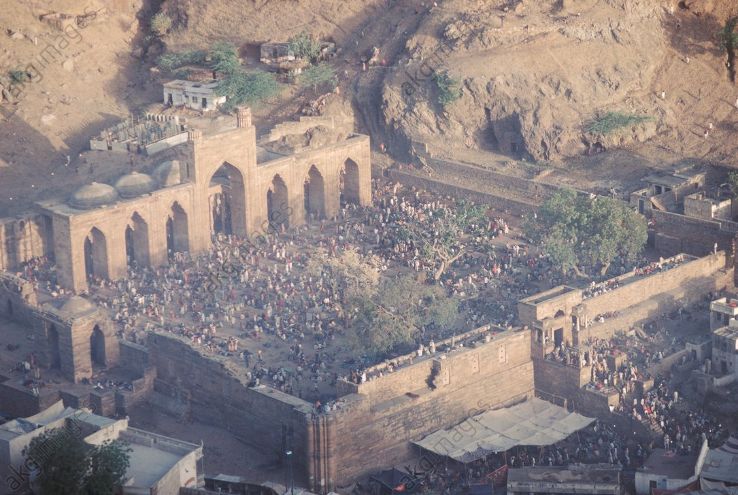 Adhai Din Ka Jhopra Trip Packages