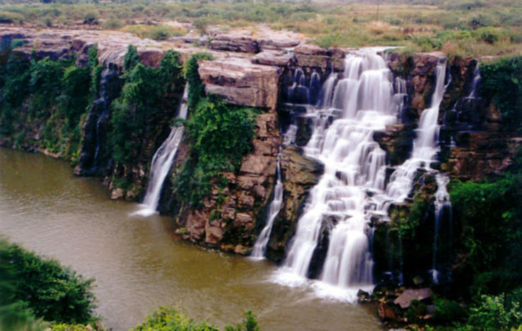 Ethipothala Falls Trip Packages
