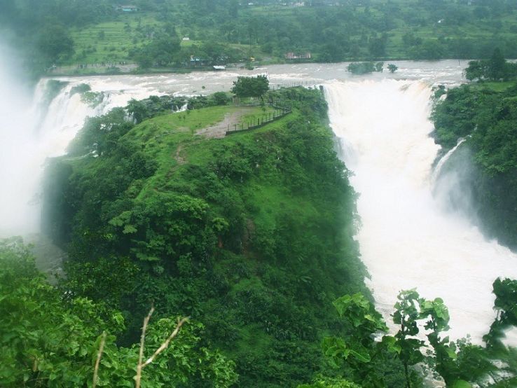 Randha Falls Trip Packages