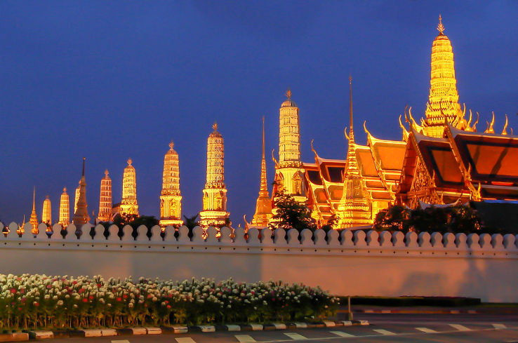 Wat Phra Kaew Trip Packages