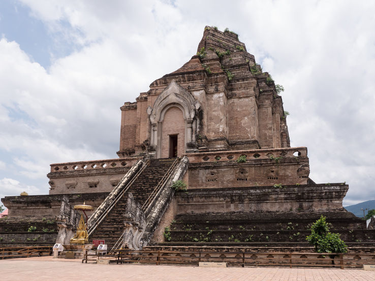 Wat Chedi Luang Trip Packages