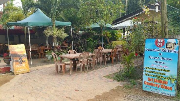 No. 1 Dewmini Roti Shop Trip Packages