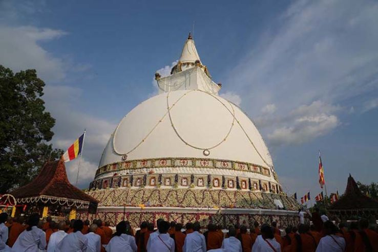 Seruwawila Rajamaha Viharaya Trip Packages