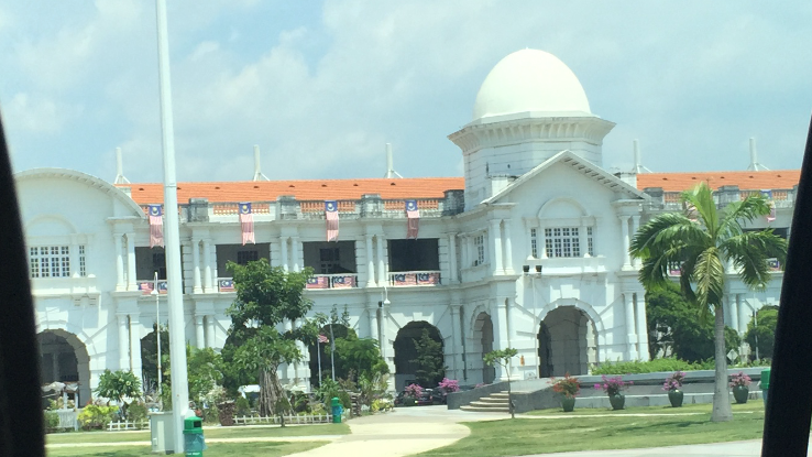 Ecstatic 3 Days 2 Nights airport railway station in cochin, alleppy house boat and alleppy drop you at airport railway station Vacation Package