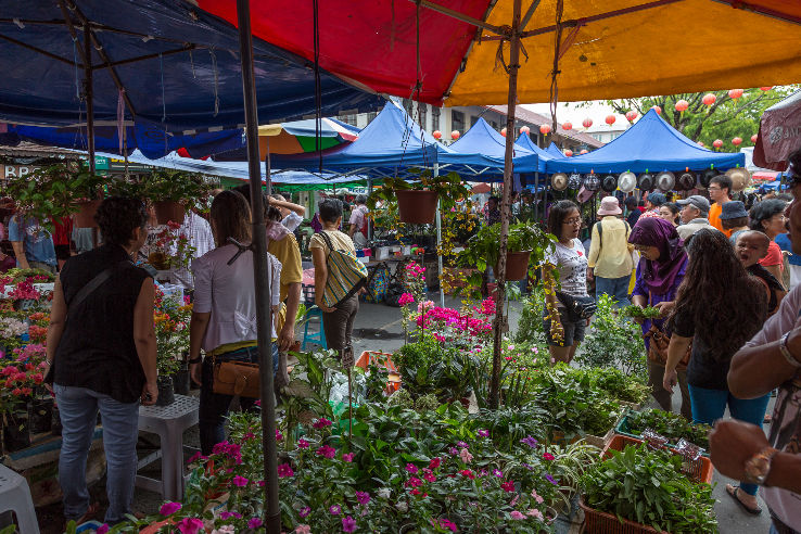 Gaya Street Sunday Market Trip Packages