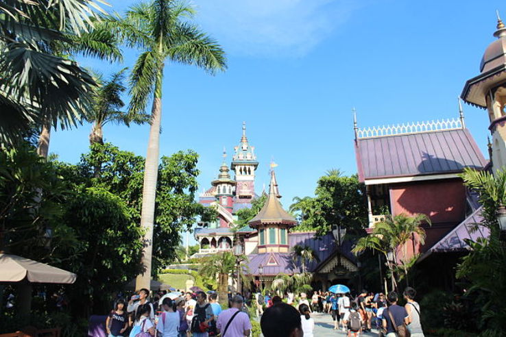 Mystic Manor Trip Packages