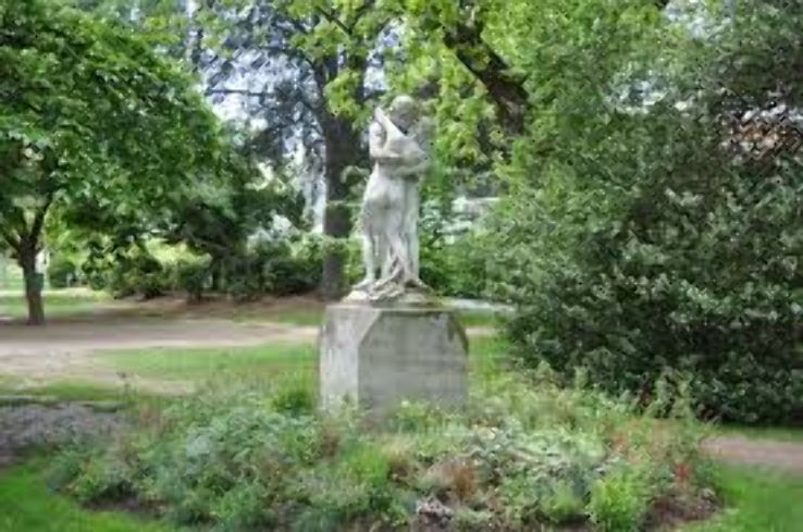 Jardin des Plantes Trip Packages