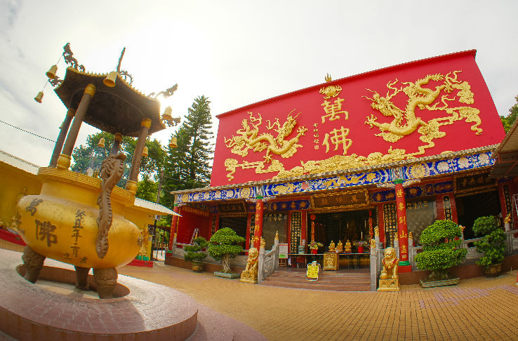 Ten Thousand Buddhas Monastery Trip Packages