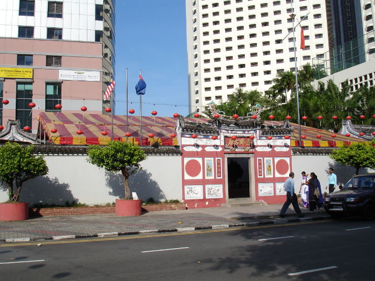 Johor Old Chinese Temple Trip Packages