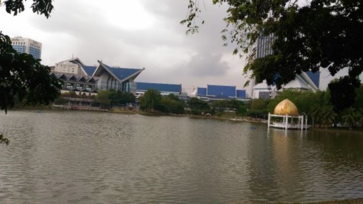 Shah Alam Lake Garden Trip Packages