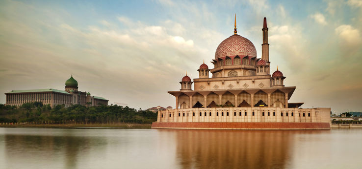 Putra Mosque Trip Packages