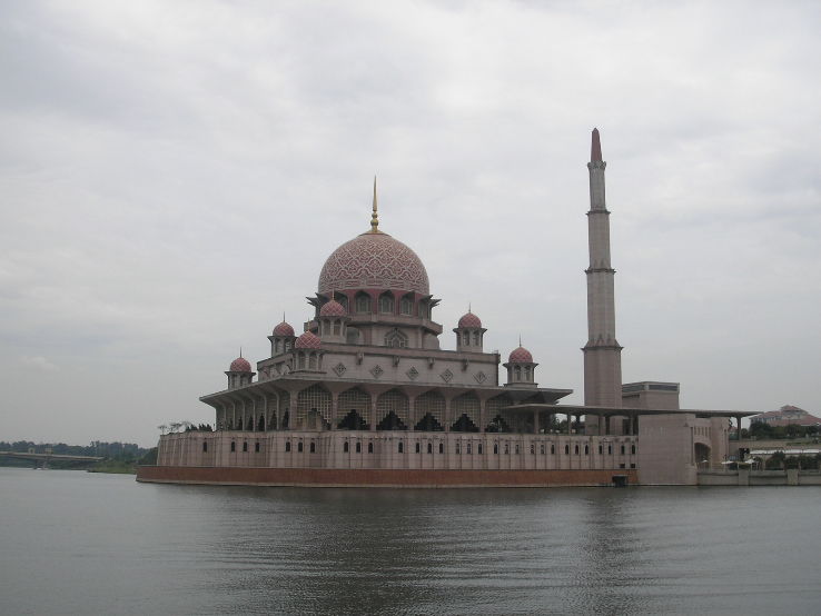 Putra Mosque Trip Packages